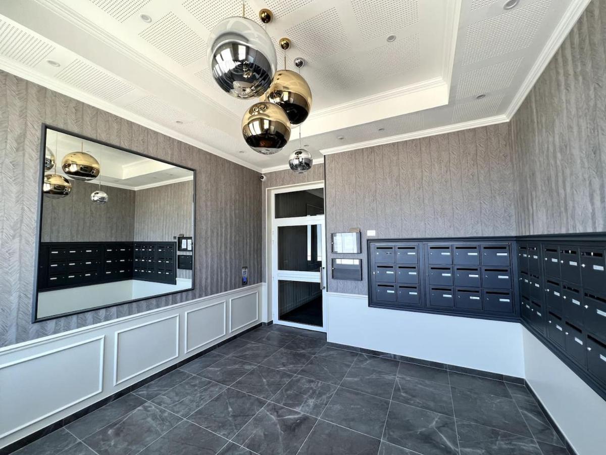 세리스 Disneyland Minimalist Lifestyle - 5 Pax 아파트 외부 사진