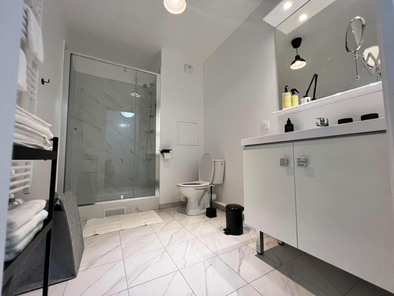 세리스 Disneyland Minimalist Lifestyle - 5 Pax 아파트 외부 사진